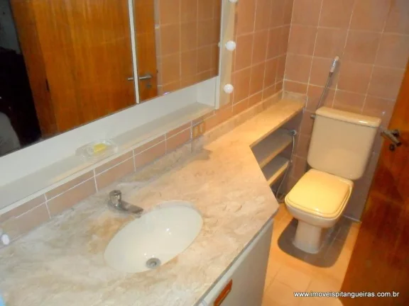 Imagem Enseada - Cobertura com piscina e churrasqueira em região nobre da Enseada.