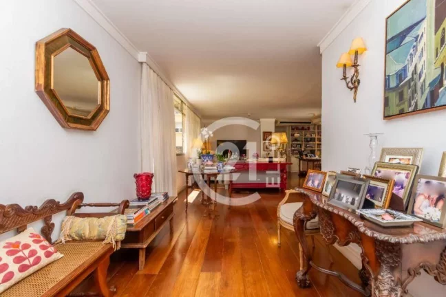 Imagem Jardins, parte plana, 183m²
