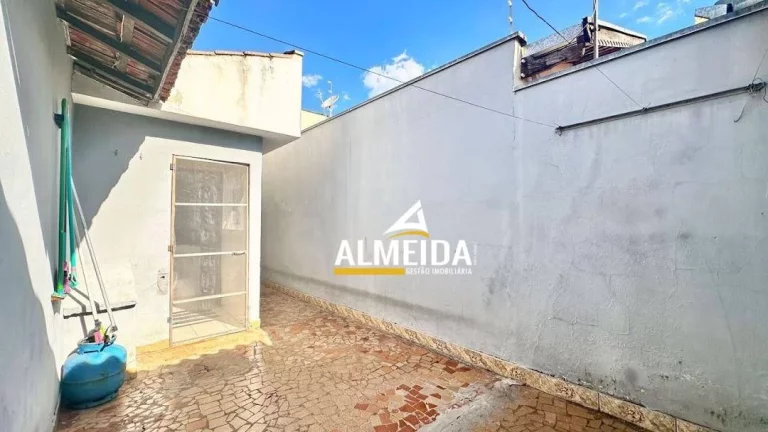 Imagem Casa com 2 dormitórios à venda, 115 m² por R$ 350.000,00 - Parque Mãe Preta - Rio Claro/SP