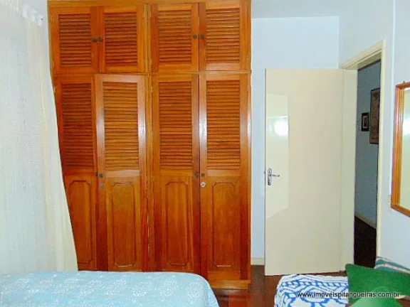 Imagem Pitangueiras - Uma quadra do mar - 135 m² úteis - Garagem.