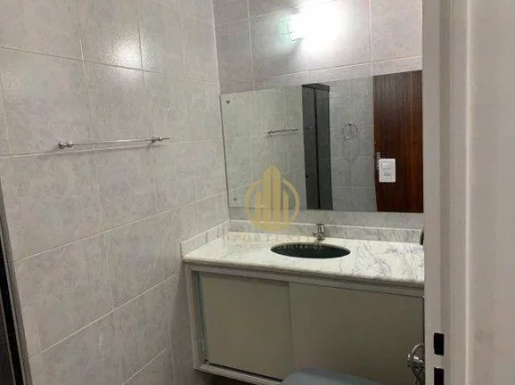Imagem Sobrado com 3 dormitórios e edícula