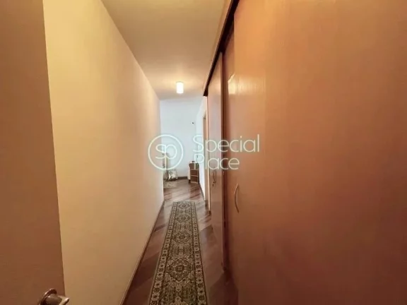 Imagem Apartamento com 261m² na Vila Nova Conceição. Living bem amplo e iluminado para dois ambientes, v...