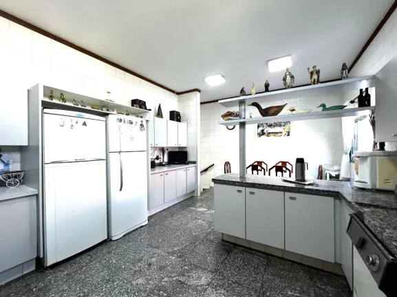 Imagem Sobrado para venda em Residencial Baldassari com 5 quartos, sendo 1 suíte, 368m2