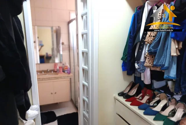Imagem Casa à venda no condomínio São Paulo II na Granja Viana - Batelli Imóveis