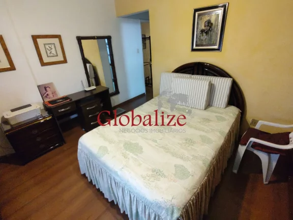 Imagem Lindo apartamento de 3 dormitórios com suíte e dependência de empregada completa no bairro da Ponta da Praia por R$.770.000,00 !