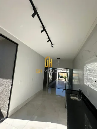 Imagem Casa com 3 quartos no Central Park, em terreno com 193m² com 102m² de área construída possui:

-...