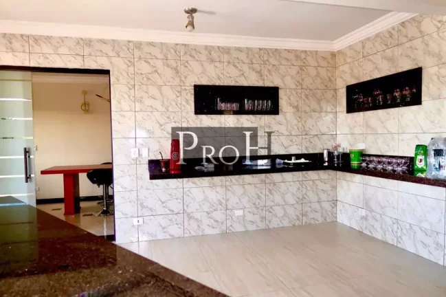 Imagem Sobrado com 3 Quartos à Venda, 700 m² em Utinga - Santo André
