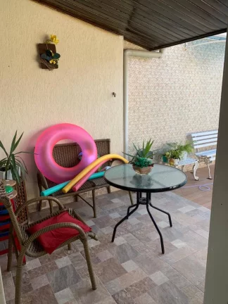 Imagem Casa no Condomínio Porto Feliciano: 2 Quartos, Piscina Particular - Confira!