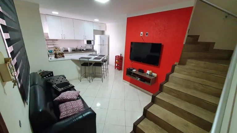 Imagem Casa com 2 dormitórios à venda, 75 m² por R$ 375.000,00 - Vila Suíça - Santo André/SP