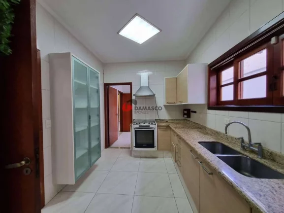 Imagem Sobrado à venda 3 Quartos, 3 Suites, 4 Vagas, 221M², Olímpico, São Caetano do Sul - SP
