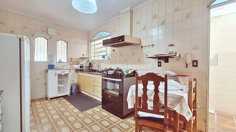 Imagem Casa a venda na Vila Nogueira em Campinas!!

Local próximo a lagoa do Taquaral, praça Arautos da P...