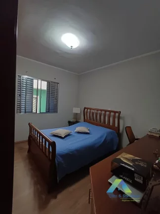 Imagem Sobrado a venda com 03 dormitorios R$ 636 mil