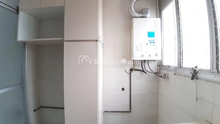 Imagem Apartamento espaçoso à venda em excelente localização. São 2 dormitórios com armários planeja...