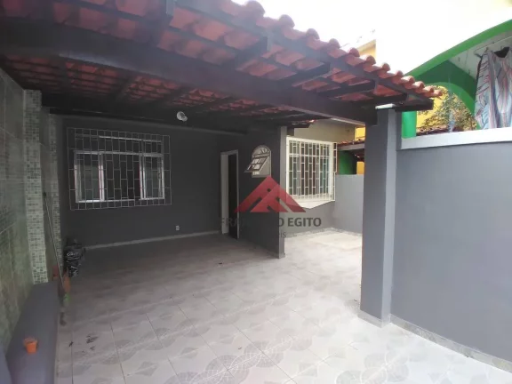 Imagem Casa com 2 dormitórios à venda, 150 m² por R$ 350.000,00 - Camarão - São Gonçalo/RJ