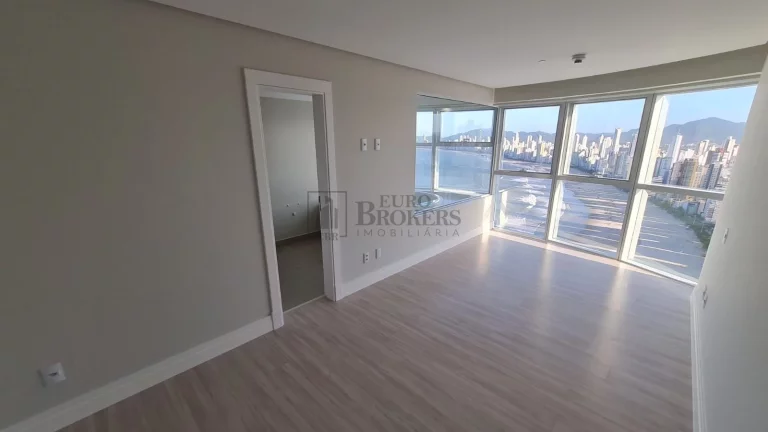 Imagem Apartamento com 3 suítes à venda no edifício Infinity Cost