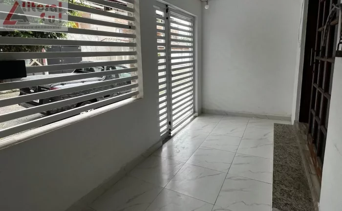 Imagem CASA RESIDENCIAL em PRAIA GRANDE - SP, GUILHERMINA