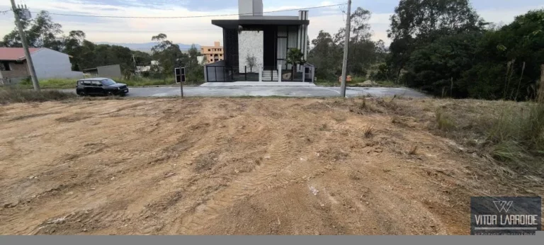 Imagem Terreno à venda no Loteamento São Martinho  Tubarão/SC