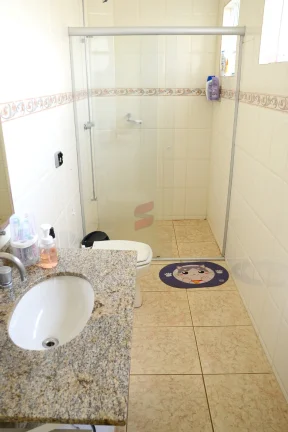 Imagem CASA com 3 dormitórios à venda com 280m² por R$ 1.300.000,00 no bairro Pineville - PINHAIS / PR