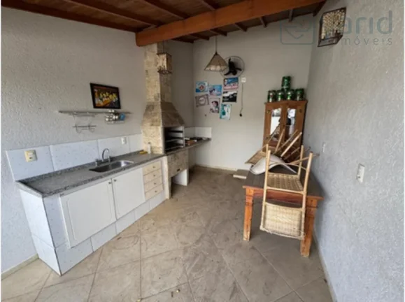 Imagem Imperdível: Casa à venda em Jundiaí-SP, Jardim das Samambaias! 4 quartos, 1 suíte, 2 salas, 2 banheiros, 3 vagas, 247,00 m².