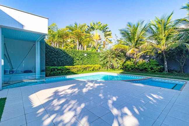 Imagem Casa à venda no condomínio CRYSTAL LAKE - 6 quartos por R$ 4.750.000,00 - Barra da Tijuca, Rio de Janeiro - RJ