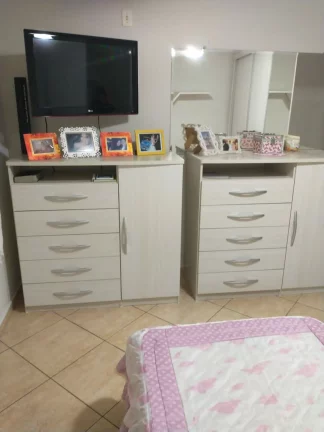Imagem CASA TÉRREA COM 225 METROS CONSTRUÍDO E EDICULA.