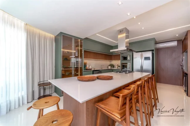 Imagem Frente ao Mar para Venda em Balneário Camboriú / SC no bairro Centro