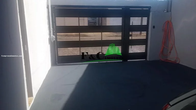 Imagem Casa para Venda em Avaré, Parque Santa Elizabeth II, 3 dormitórios, 1 suíte, 1 banheiro, 2 vagas