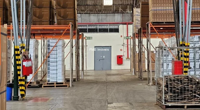 Imagem Galpão com 2.070m2 em Cajamar/SP