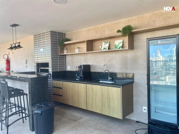 Imagem Apartamento em andar alto, com excelente ventilação, vista aberta e localização privilegiada a p...