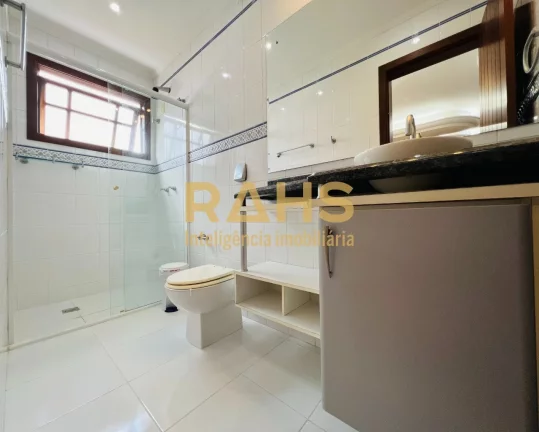 Imagem Casa averbada de alto padrão com privacidade e exclusividade junto à natureza no bairro América a...