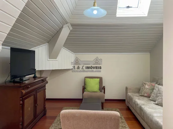 Imagem Apartamento à venda em Campos do Jordão – Luxuosa cobertura triplex
