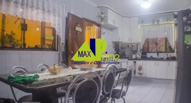 Imagem Imperdível oportunidade: Casa à venda em São Paulo-SP na Vila Nhocune, com 3 quartos, 1 suíte, 4 banheiros e 2 vagas de garagem!