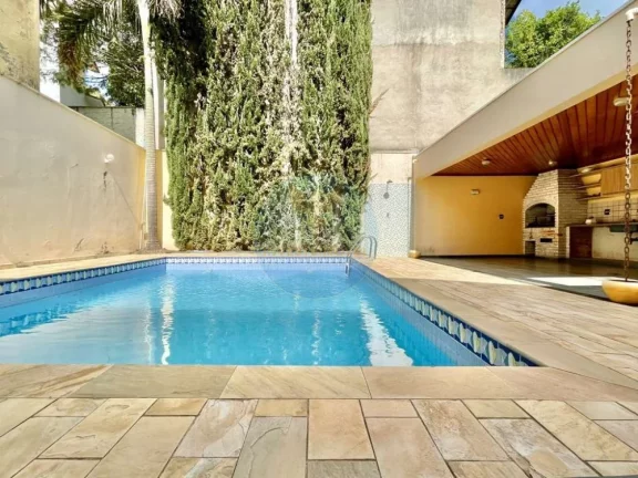 Imagem Casa em Condomínio a Venda no bairro Granja Viana - Cotia, SP