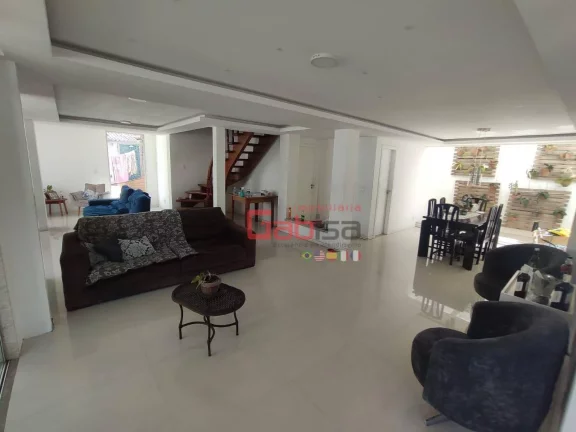 Imagem Casa com 3 dormitórios à venda, 480 m² por R$ 1.400.000,00 - Braga - Cabo Frio/RJ