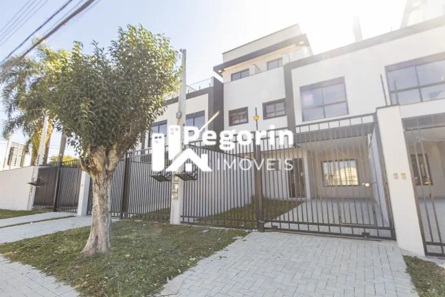 Imagem Casa sobrado no bairro Cajuru, em Curitiba-PR
