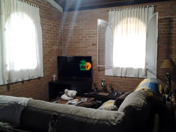 Imagem Chácara para Venda em Alumínio, Zona Rural, 3 dormitórios, 1 suíte, 3 banheiros