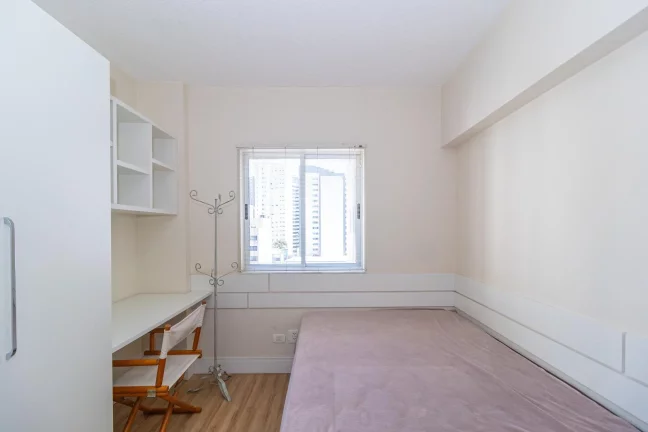 Imagem Apartamento de 3 quartos no bairro Água Verde