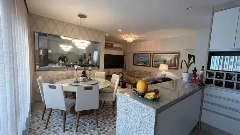 Imagem Apartamento com vista para o mar com 3 dormitórios e 2 vagas de garagem em Balneário Camboriú