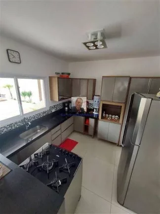 Imagem Vende-se linda Casa 3 Suítes em Condomínio Vila Verde, km 36 Ra