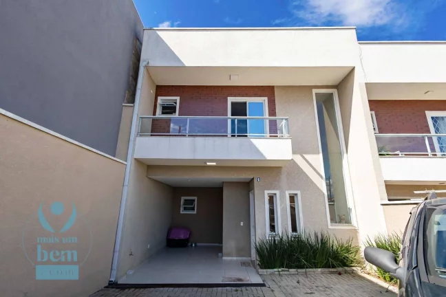 Imagem Sobrado com 3 quartos (1 suíte), 4 vagas de garagem à venda por R$ 780.000 - Pinheirinho - Curitiba/PR