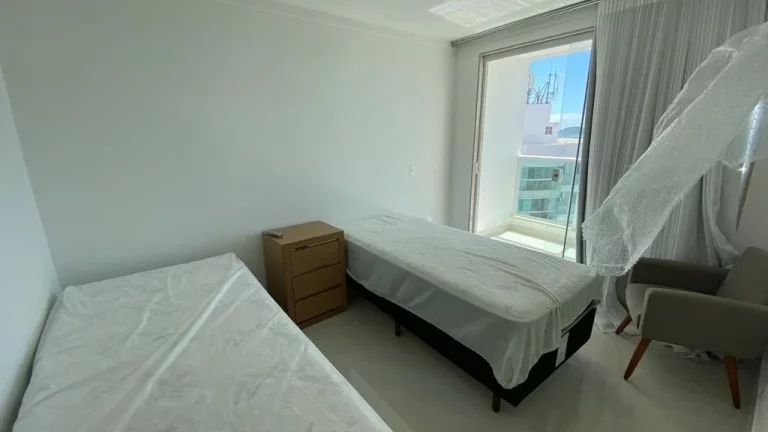 Imagem Cobertura Linear, 04 Quartos, 02 Suites, Area de Lazer, Jacuzzi, 03 Vagas de Garagem, Vista p/ o Mar, Praia do Morro, Guarapari - ES