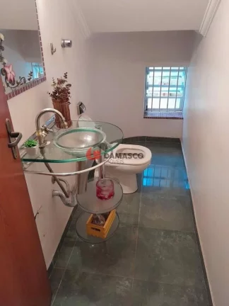Imagem Sobrado para locação, 3 Quartos, 3 Suítes, 4 Vagas, Vila Floresta, Santo André, SP