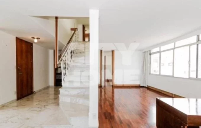 Imagem Linda e sofisticada cobertura duplex com 356m2 de área privativa no coração de Higienópolis. Sã...