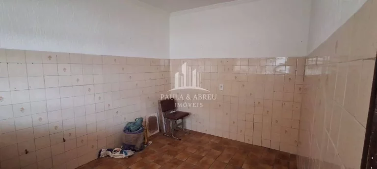 Imagem Venda de Casa Térrea, Escritura, 3 Cômodos, Quintal na lateral, podendo fazer entrada para garagem no Jardim Zaíra 2, Mauá