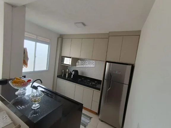Imagem Apartamento de 2 dormitórios com móveis planejados e piscina no Residencial Toscana, em Uberaba