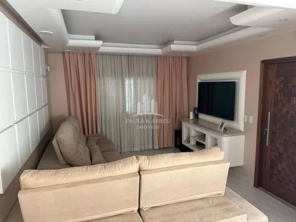 Imagem Sobrado de Alto Padrão, 3 Quartos, 4 Banheiros, Closets, Ar-condicionado, Área de Lazer Grande com Churrasqueira no Parque São Vicente, Mauá-SP