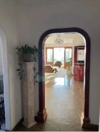 Imagem Belíssima Cobertura à 1 quadra da Praia! Ponta da Praia!!!