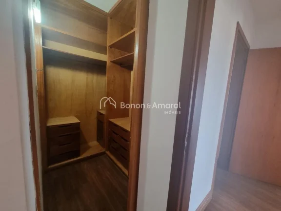 Imagem Este apartamento de 210 m² oferece muito espaço e conforto, com 3 dormitórios, sendo 2 suítes, s...
