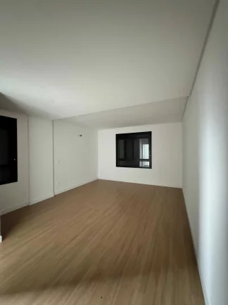 Imagem Apartamento com 4 suítes e 3 vagas de garagem em na Alameda Rio Branco Blumenau