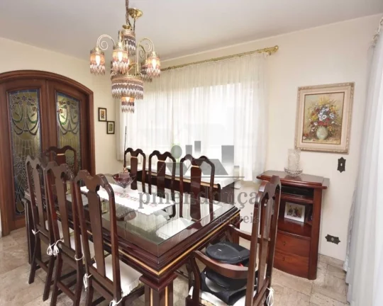 Imagem Amplo apartamento de 186m², planta original com 4 dts, sendo que abriu um para o living, 3 dormitó...